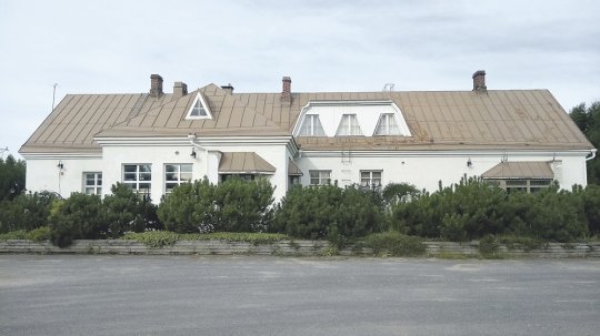 Temmeksen vanha meijeri kylän keskustassa